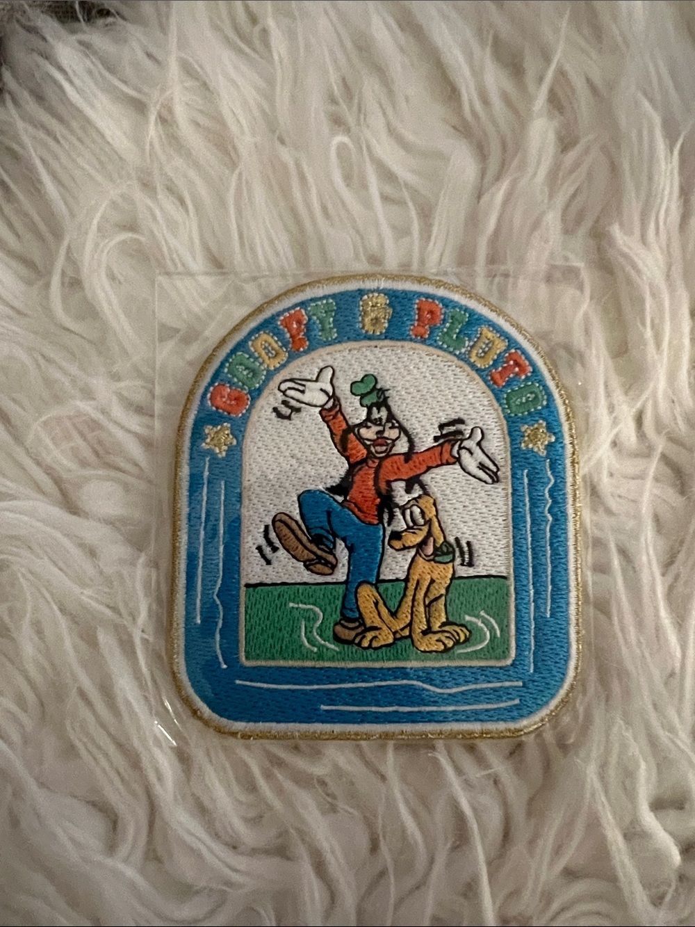 Stoney Clover Lane x Disney
Goofy & Pluto Patch